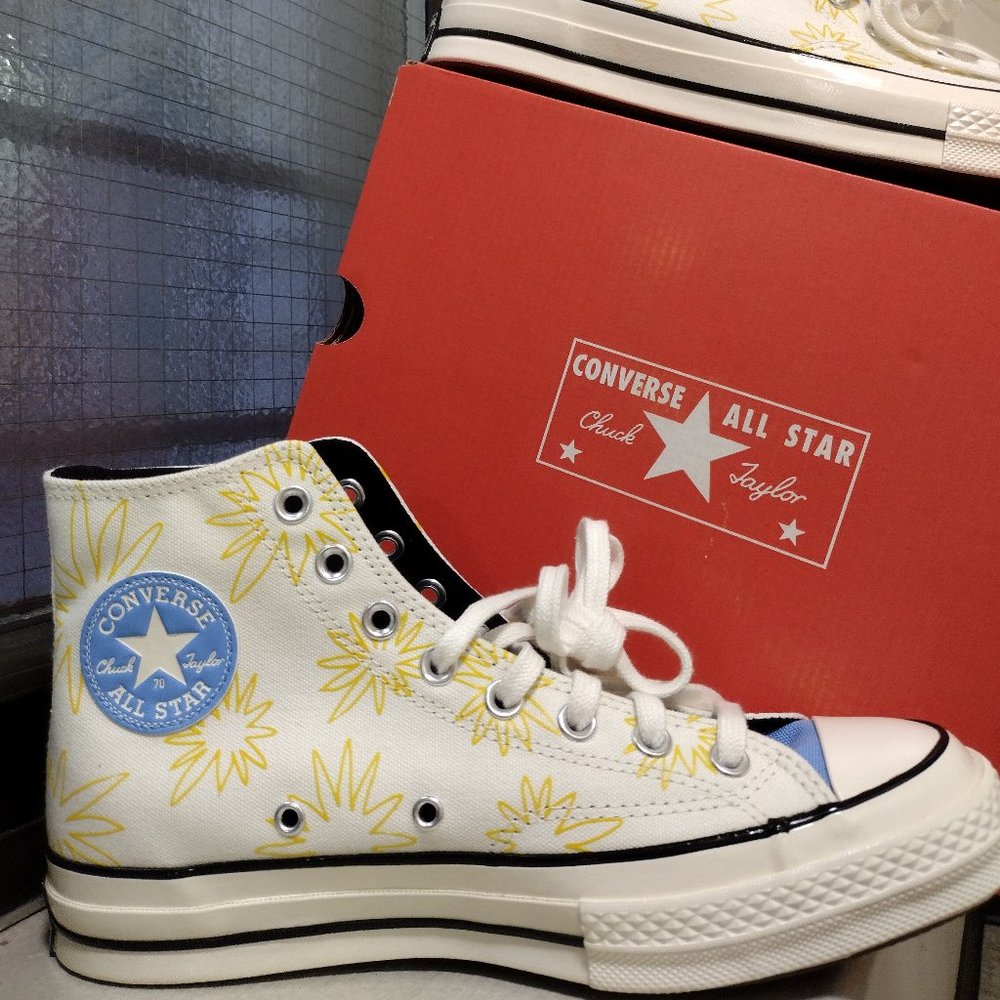 Converse Women Hi Top Sneakers